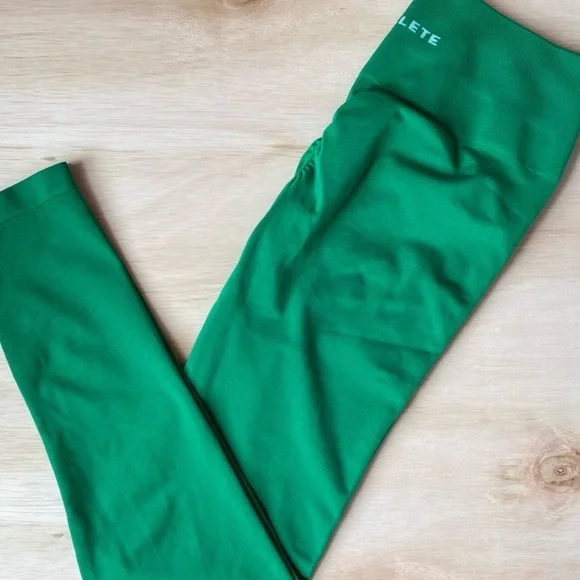 Alphalete Green Leggings - Picture 2 of 7